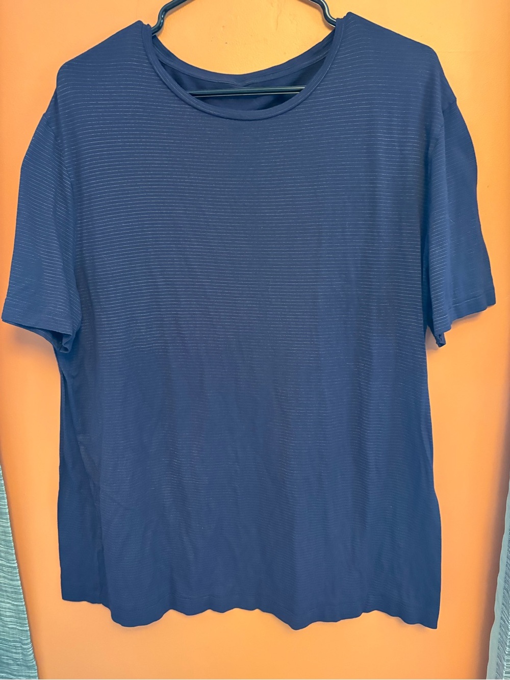 Lululemon Men's Classic Crew Neck Short Sleeve Shirt - Blue